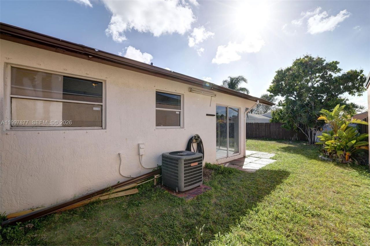 20932 SW 118th Ave, Miami, FL 33177 Photo