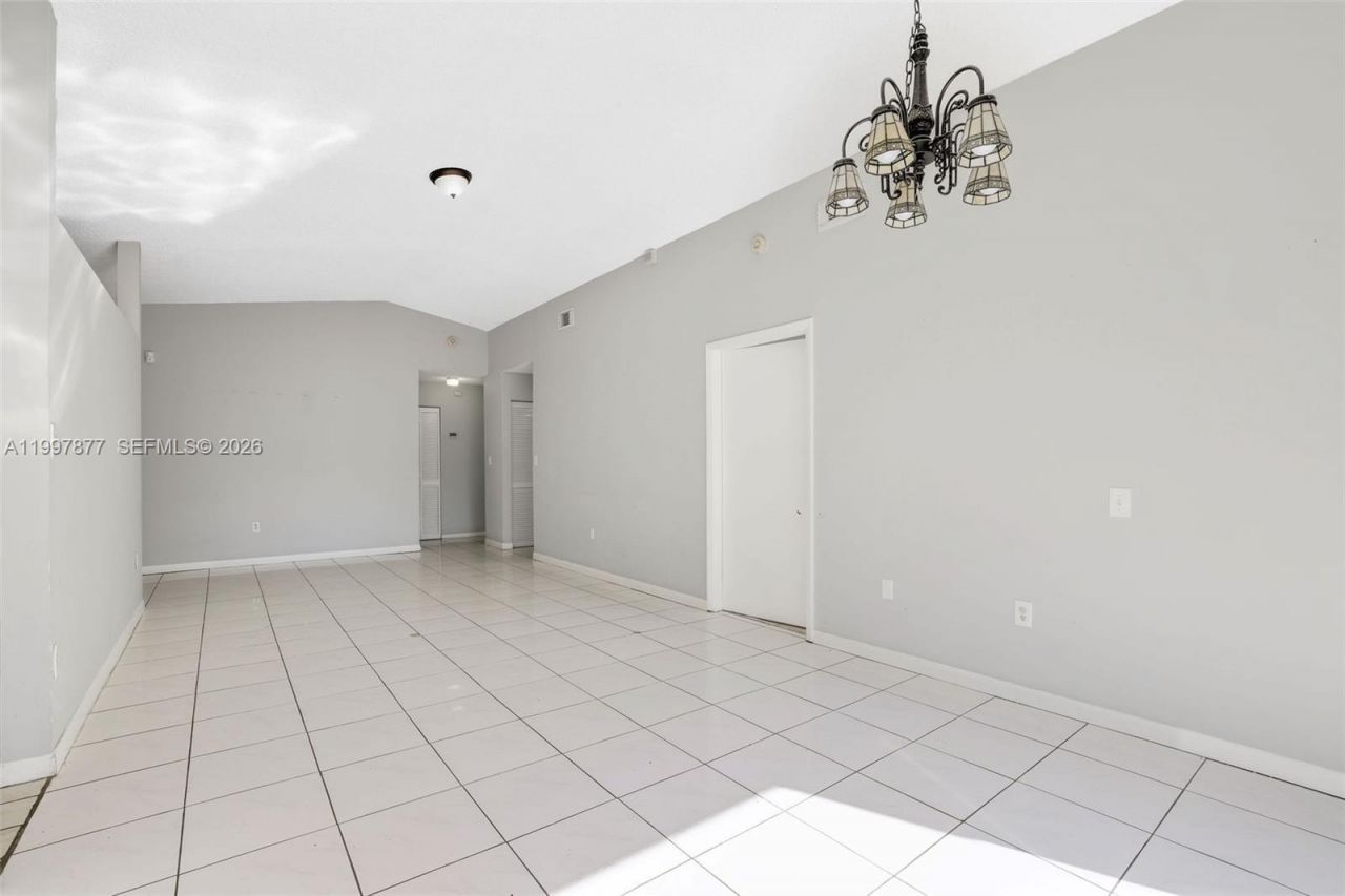 20932 SW 118th Ave, Miami, FL 33177 Photo