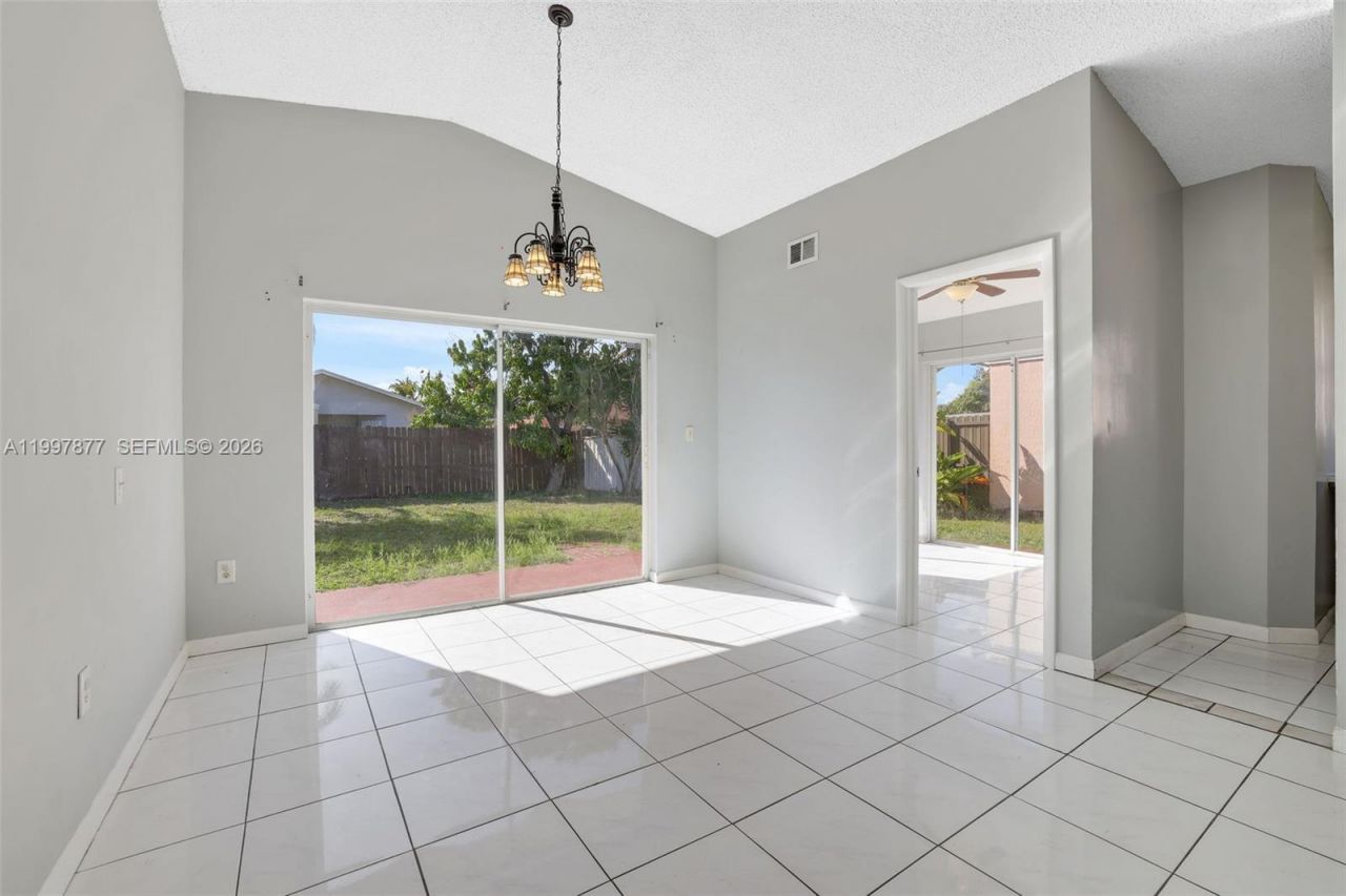 20932 SW 118th Ave, Miami, FL 33177 Photo
