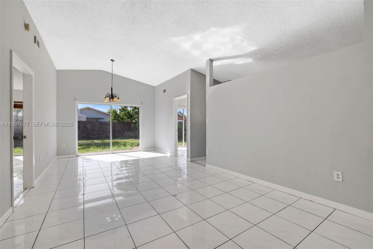 20932 SW 118th Ave, Miami, FL 33177 Photo