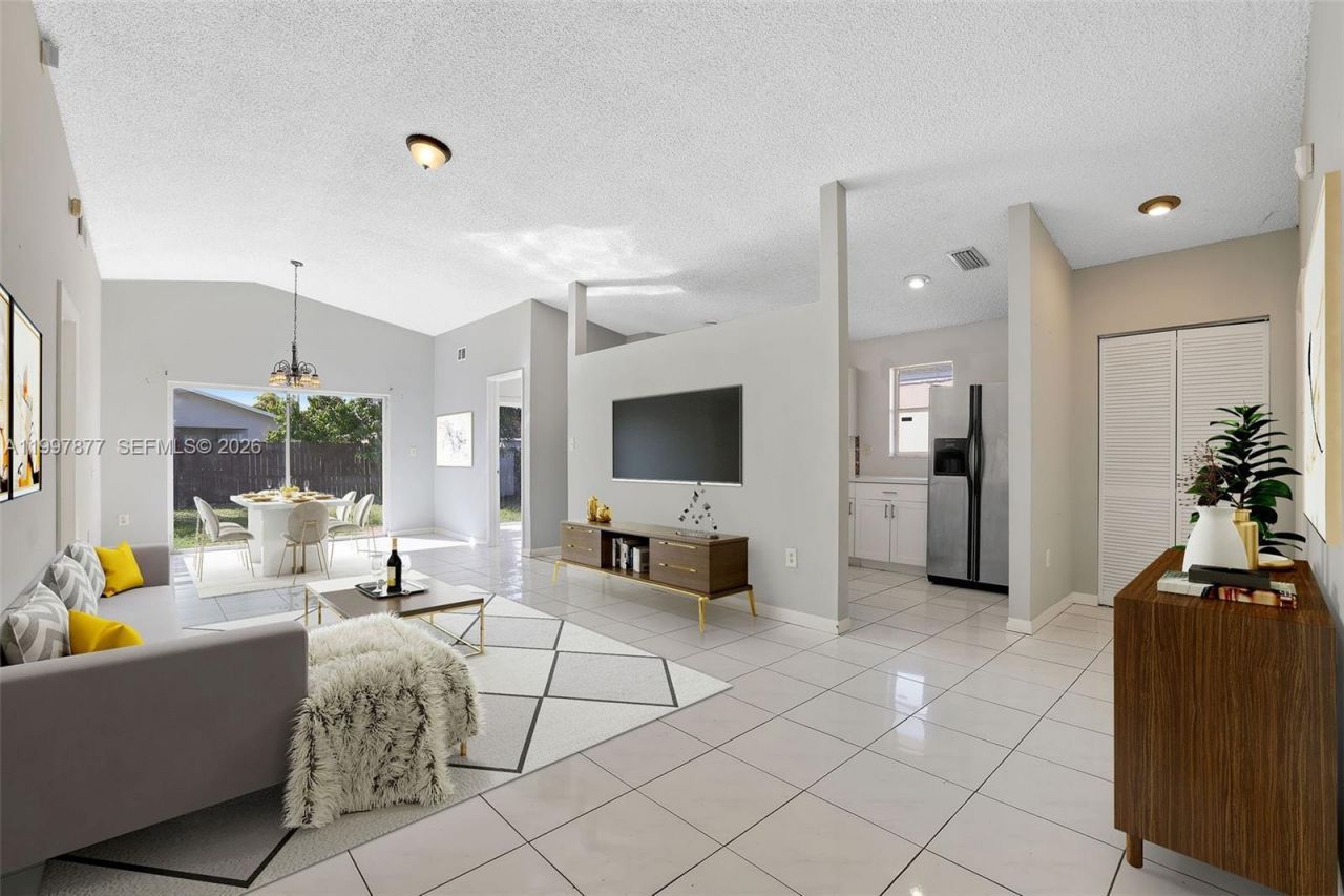 20932 SW 118th Ave, Miami, FL 33177 Photo