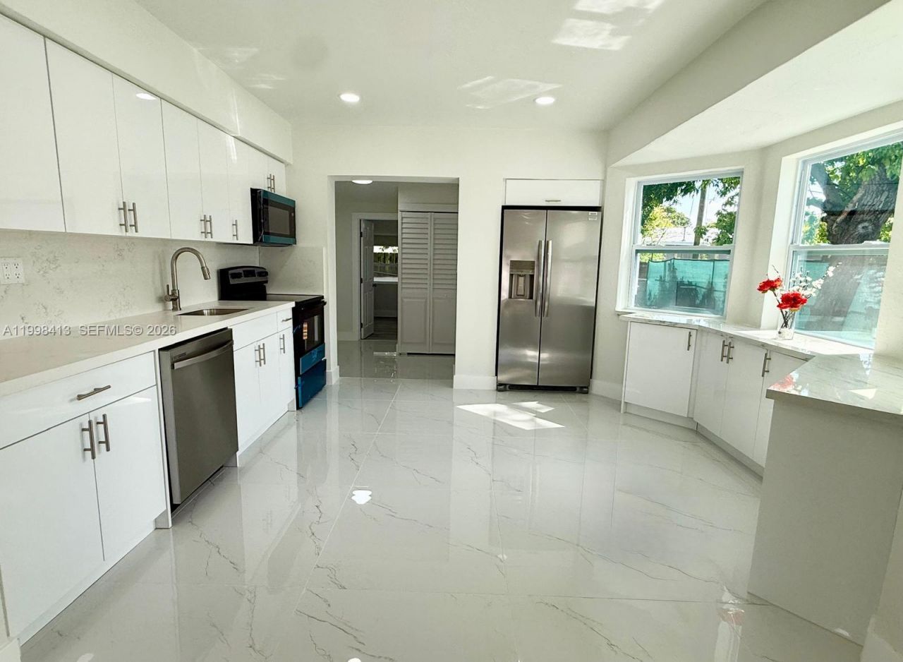 2516 Wiley Ct, Hollywood, FL 33020 Photo