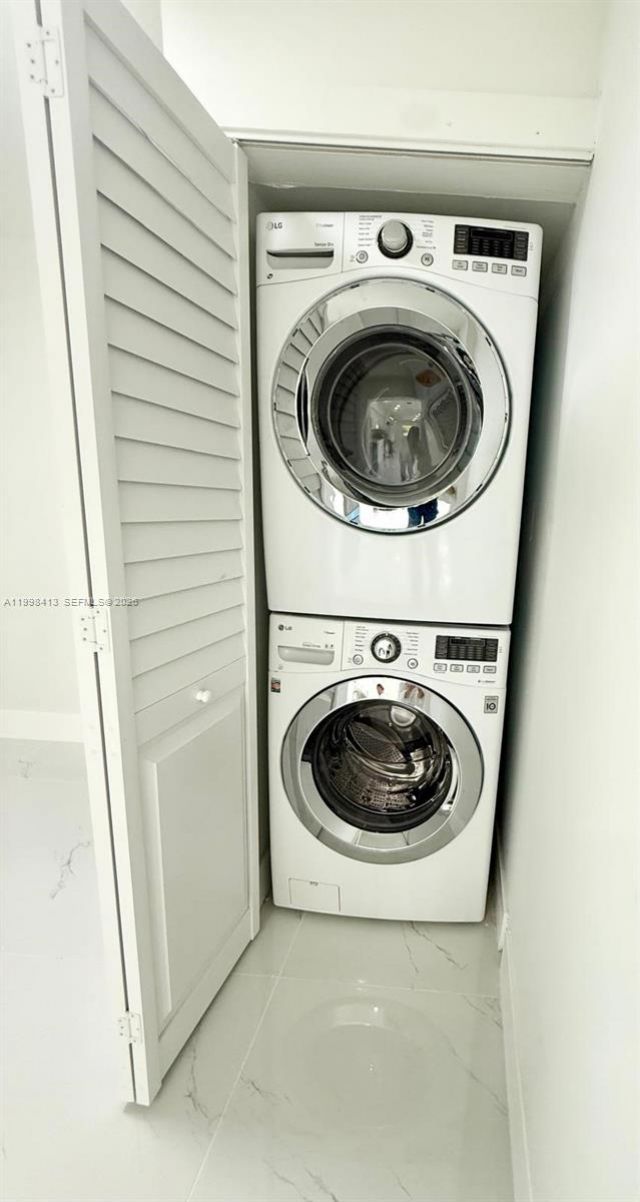 2516 Wiley Ct, Hollywood, FL 33020 Photo