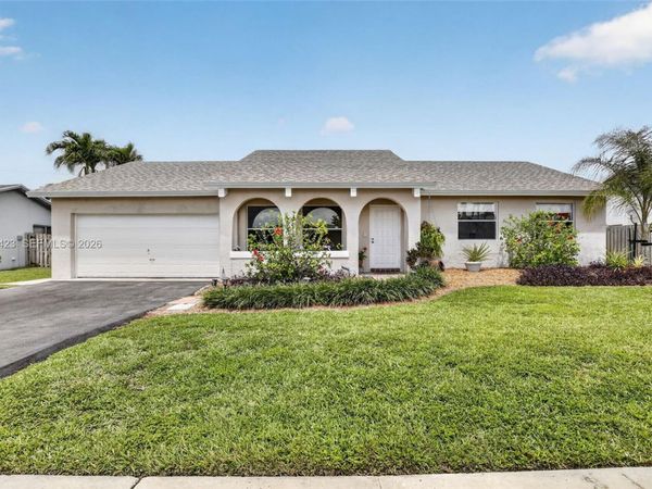 10471 NW 21st Ct, Sunrise, FL 33322