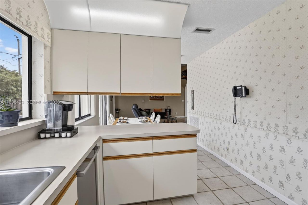 10471 NW 21st Ct, Sunrise, FL 33322 Photo