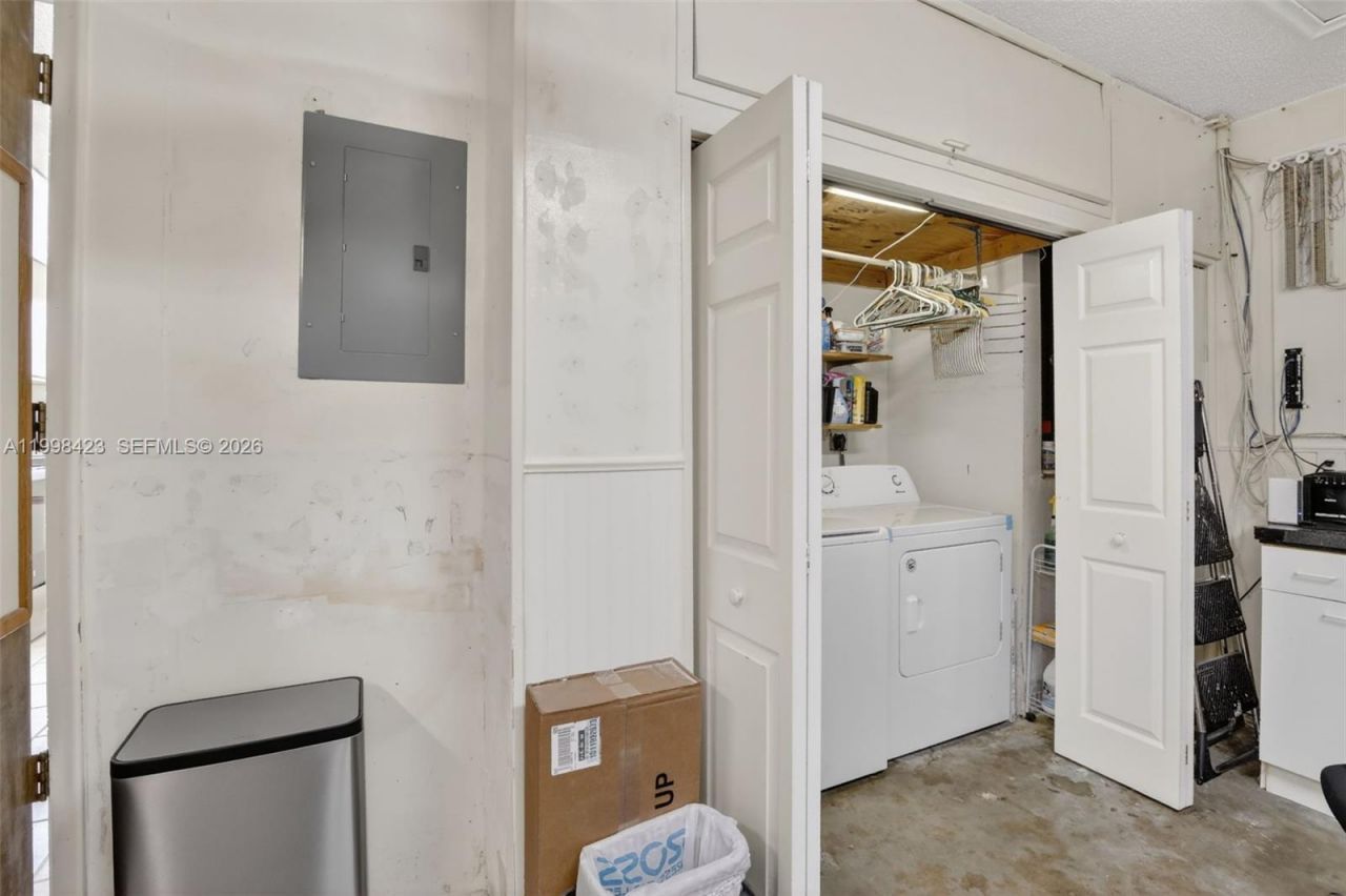 10471 NW 21st Ct, Sunrise, FL 33322 Photo