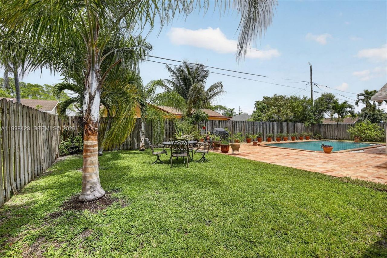 10471 NW 21st Ct, Sunrise, FL 33322 Photo