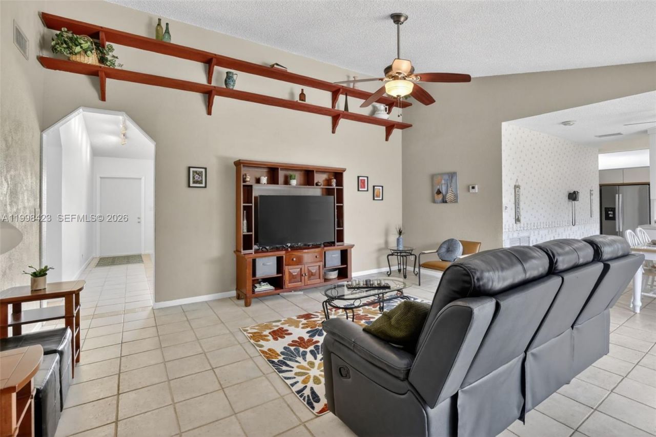 10471 NW 21st Ct, Sunrise, FL 33322 Photo