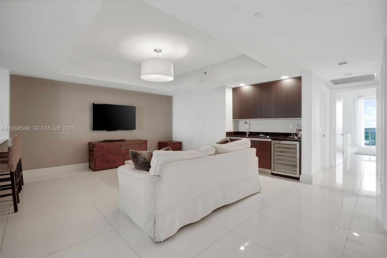 2711 S Ocean Dr, Unit 2803, Hollywood, FL 33019 Photo