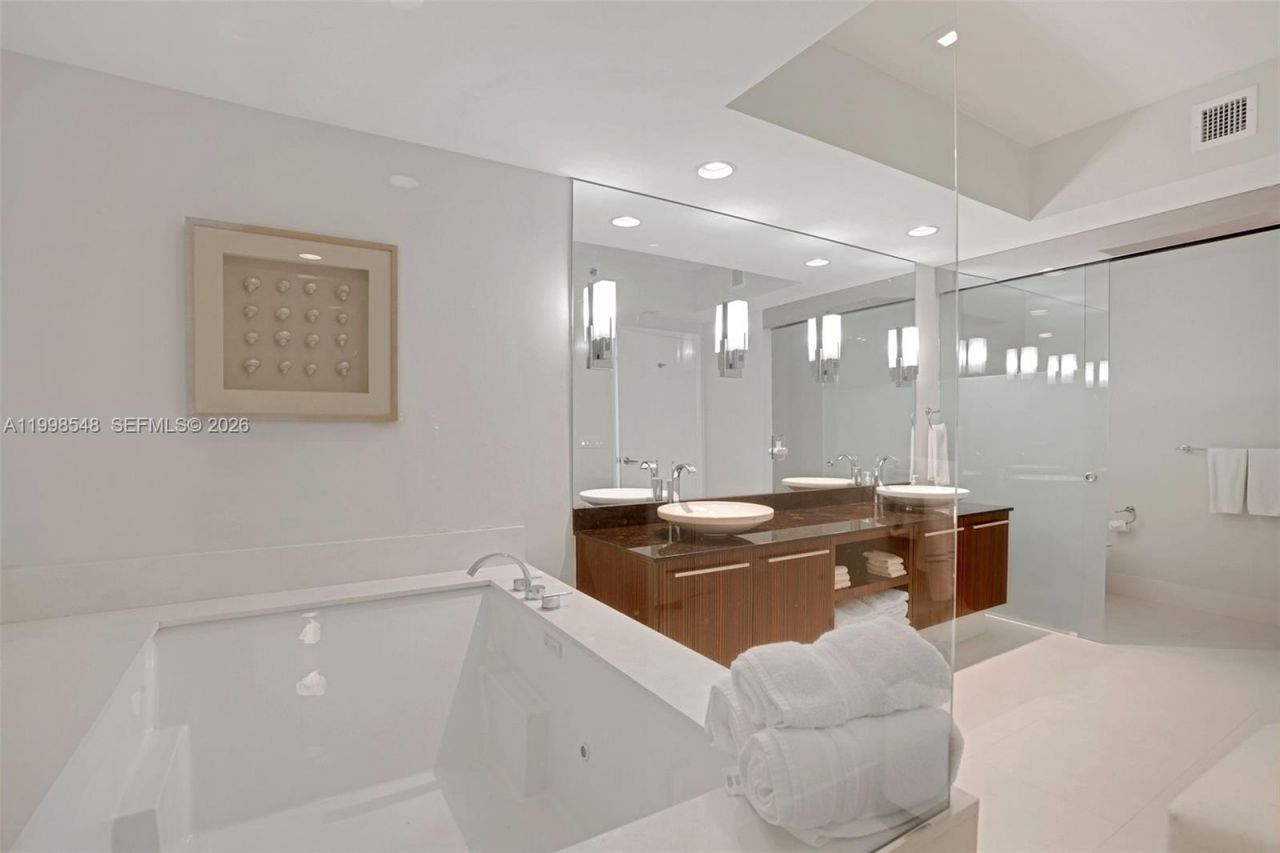 2711 S Ocean Dr, Unit 2803, Hollywood, FL 33019 Photo