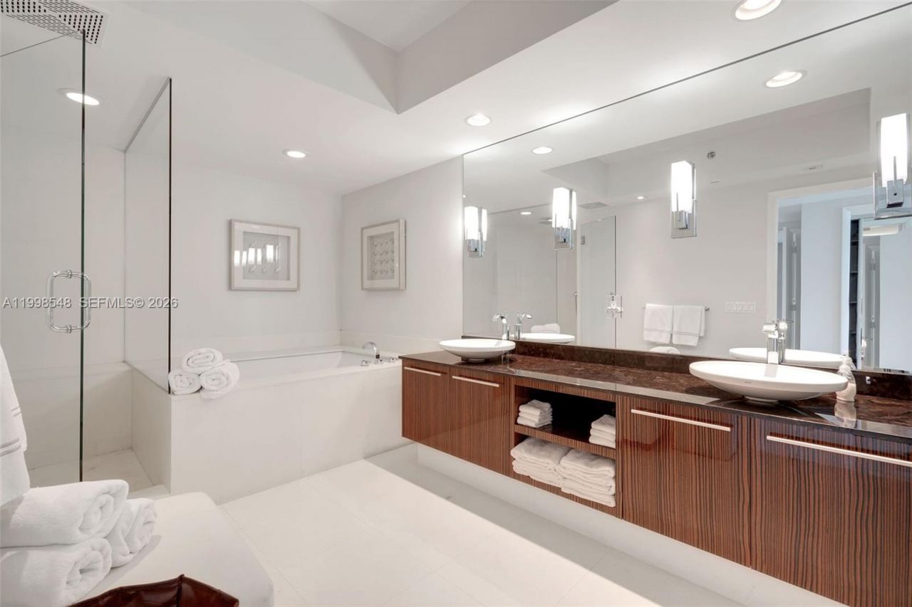 2711 S Ocean Dr, Unit 2803, Hollywood, FL 33019 Photo