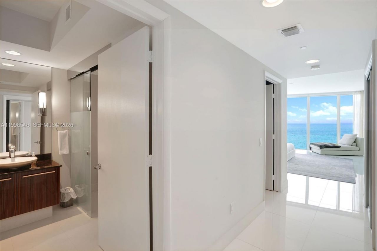 2711 S Ocean Dr, Unit 2803, Hollywood, FL 33019 Photo