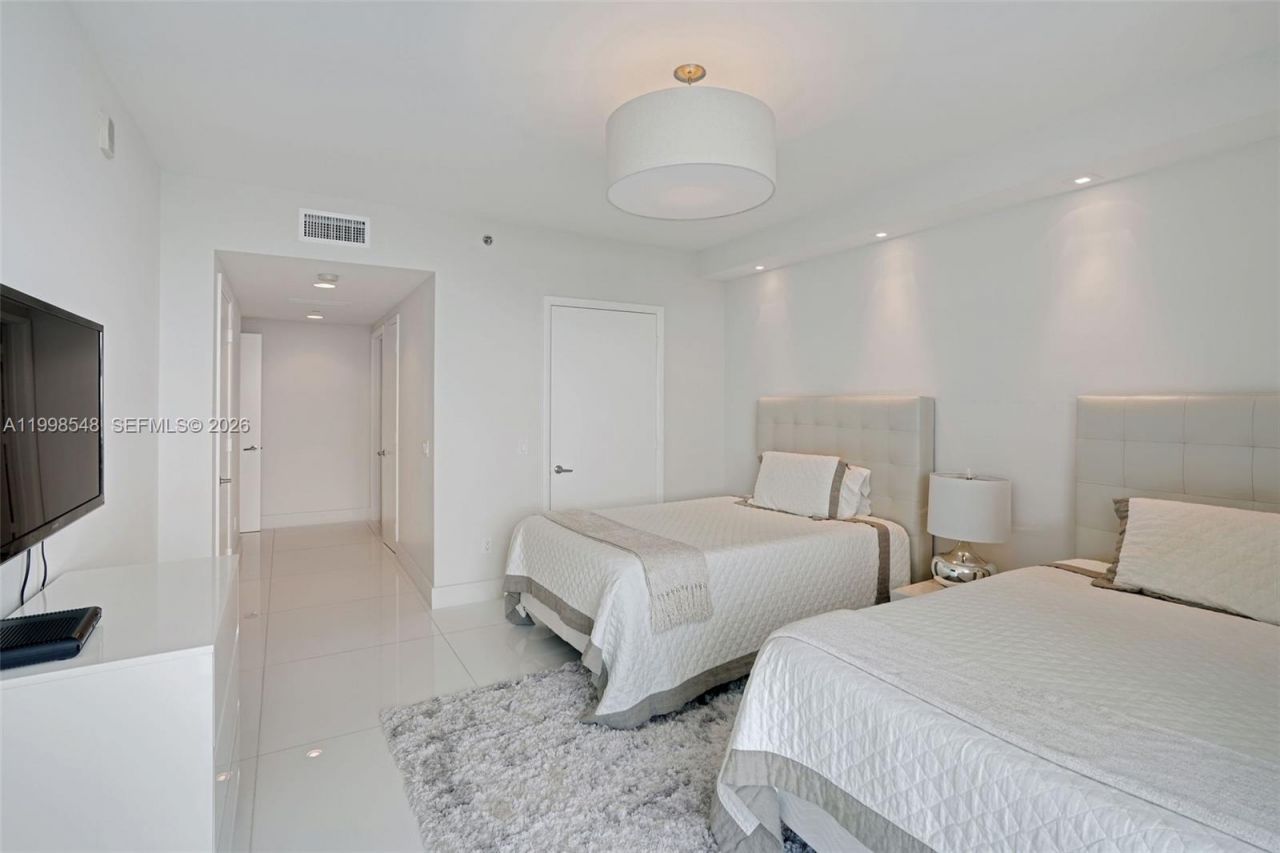 2711 S Ocean Dr, Unit 2803, Hollywood, FL 33019 Photo