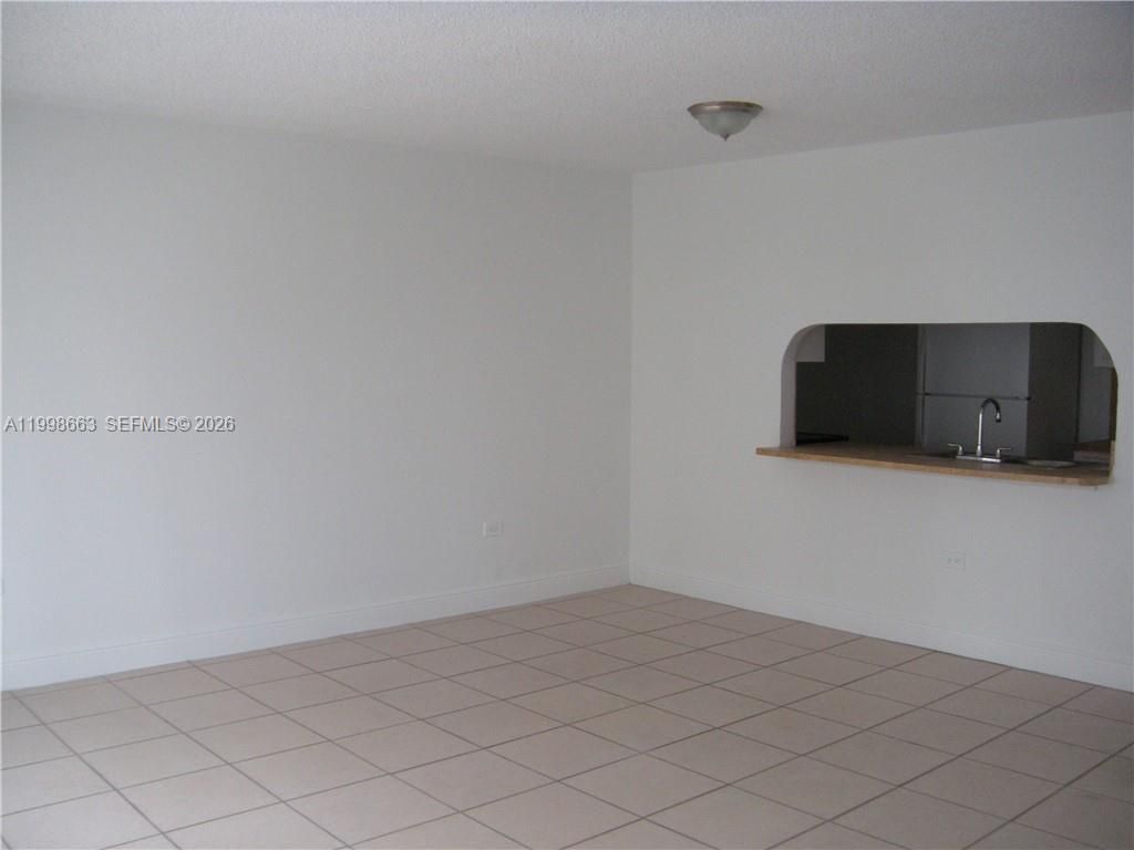 7545 E Treasure Dr, Unit 2K, North Bay Village, FL 33141 Photo