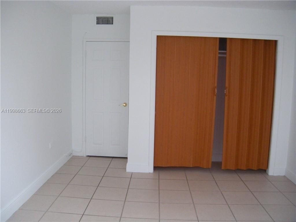 7545 E Treasure Dr, Unit 2K, North Bay Village, FL 33141 Photo
