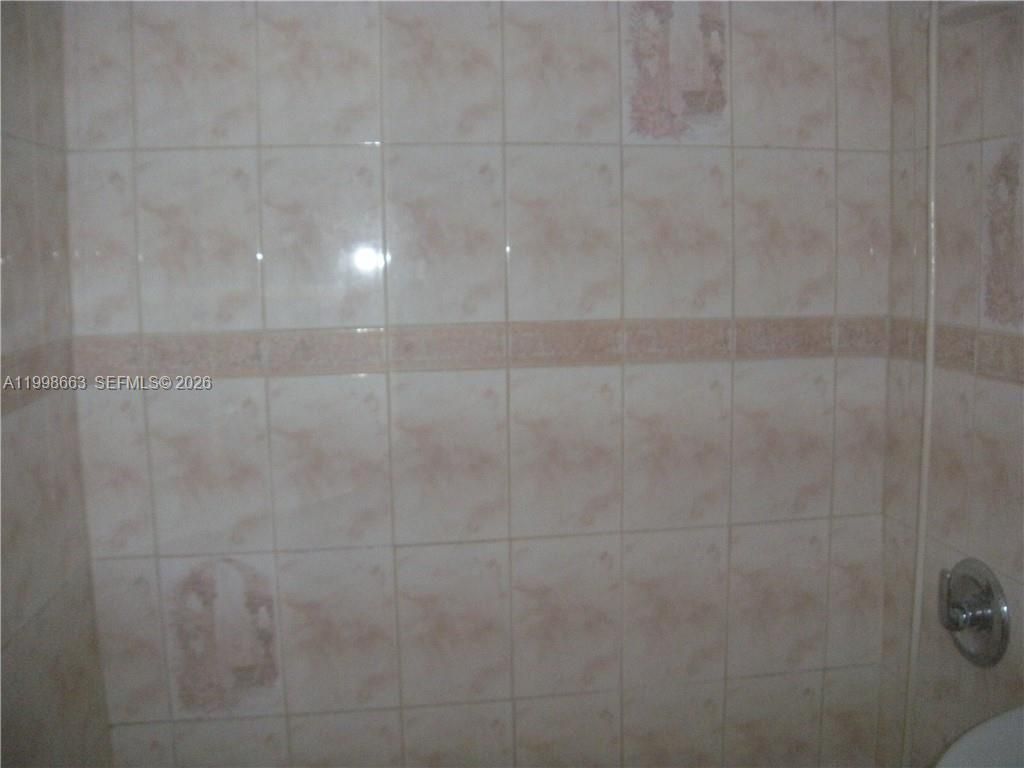 7545 E Treasure Dr, Unit 2K, North Bay Village, FL 33141 Photo