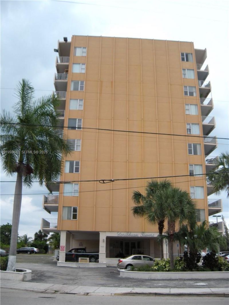 7545 E Treasure Dr, Unit 2K, North Bay Village, FL 33141 Photo