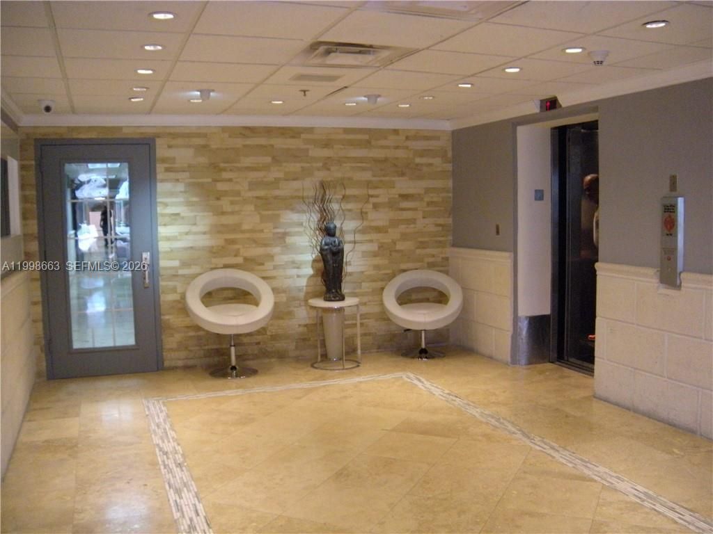 7545 E Treasure Dr, Unit 2K, North Bay Village, FL 33141 Photo