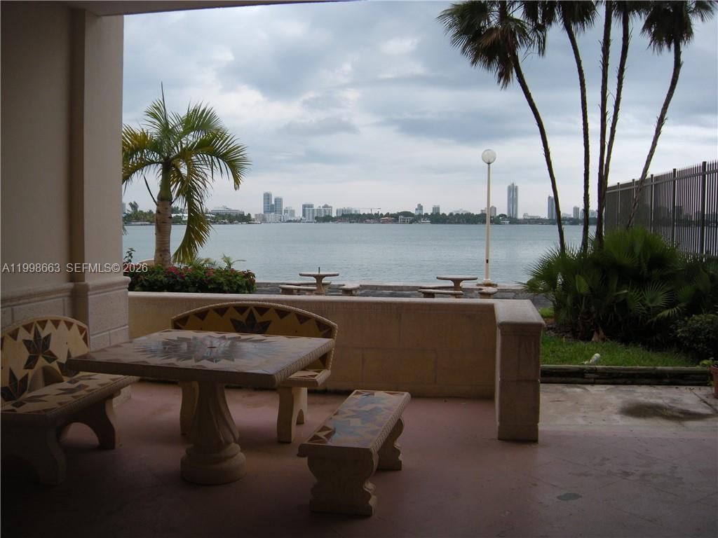 7545 E Treasure Dr, Unit 2K, North Bay Village, FL 33141 Photo
