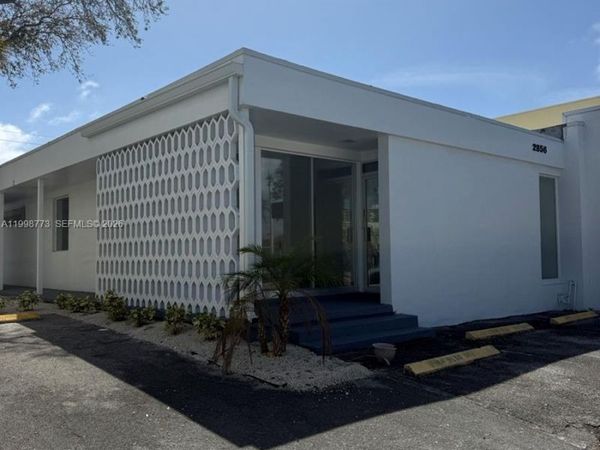 2856 E Oakland Park Blvd, Fort Lauderdale, FL 33306