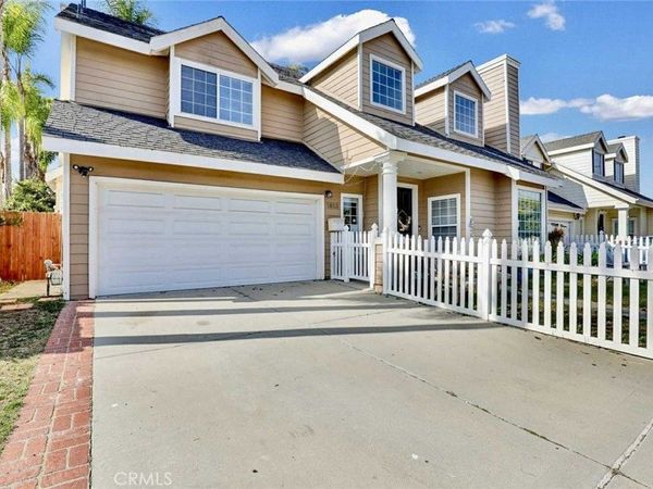 1813 Huntington Street, Huntington Beach, CA 92648