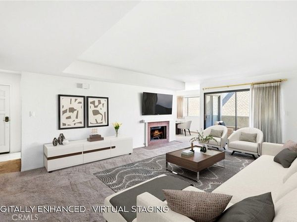 7625 Reseda, Unit 202, Reseda, CA 91335