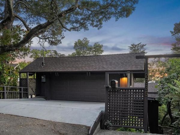 2835 MORLEY DR., Oakland, CA 94611