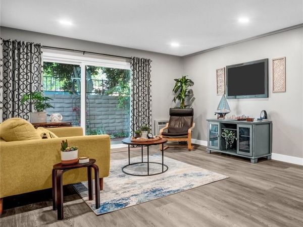 1000 W MacArthur, Unit 46, Santa Ana, CA 92707