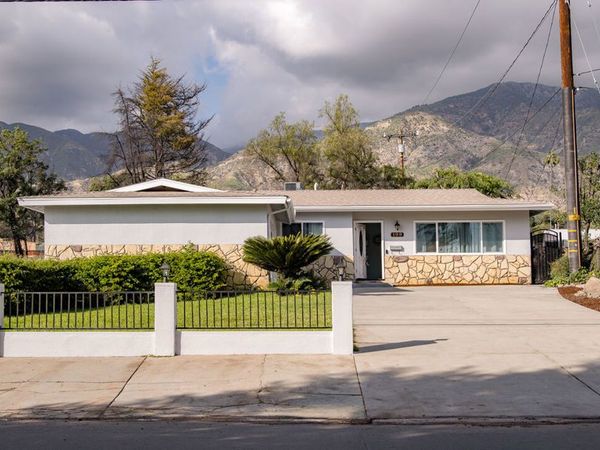 199 E Altadena Drive, Altadena, CA 91001