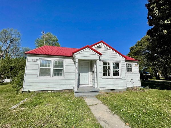 304 Plaza Avenue, Trumann, AR 72472