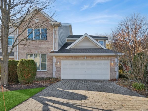 1738 Park Ridge Point , Park Ridge, IL 60068