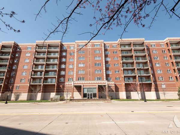 650 S River Road, Unit 701, Des Plaines, IL 60016