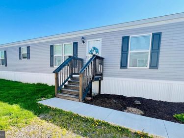 411 ECKARD CIRCLE , WINCHESTER, VA 22602