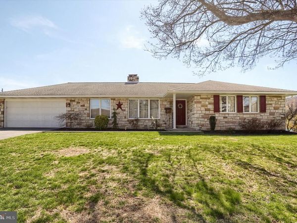 162 OAK DRIVE , THOMPSONTOWN, PA 17094