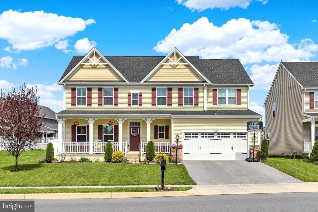 100 Grayhawk Way S, Mechanicsburg, PA 17050 Main Photo
