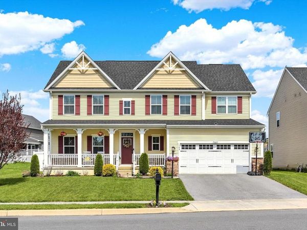 100 GRAYHAWK WAY S, MECHANICSBURG, PA 17050