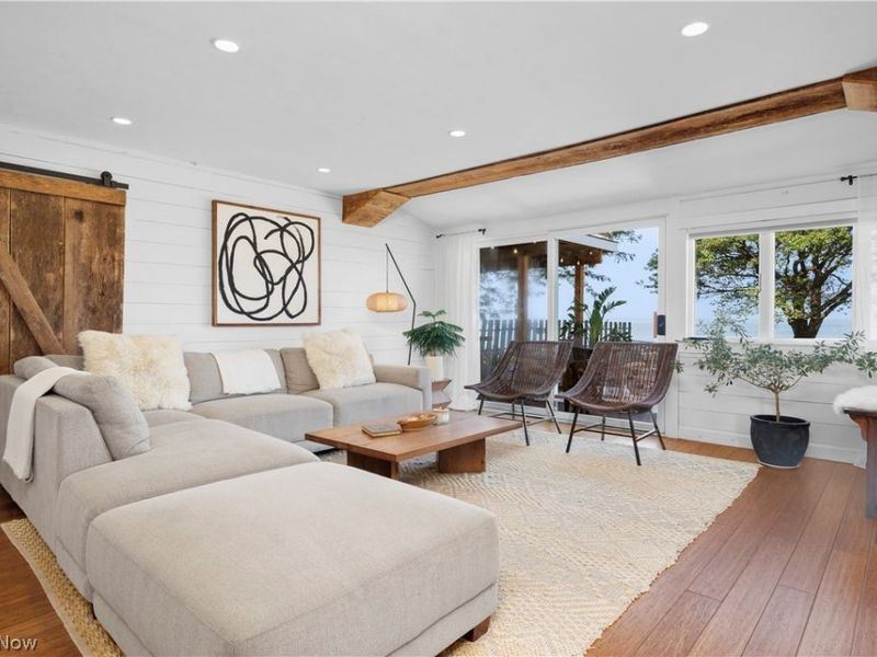 4247 E Lake Road, Sheffield Lake, OH 44054 Photo 10