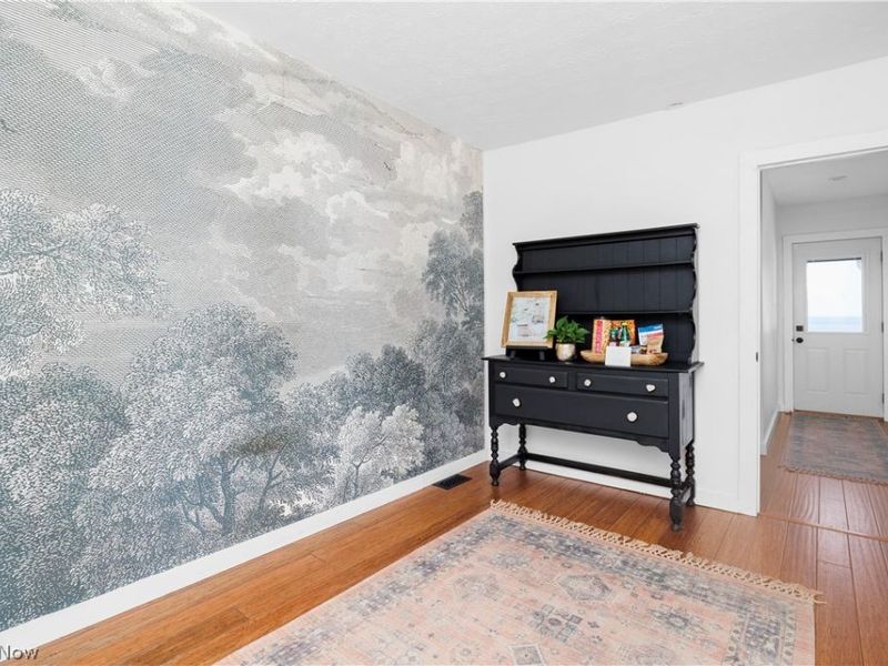 4247 E Lake Road, Sheffield Lake, OH 44054 Photo 2