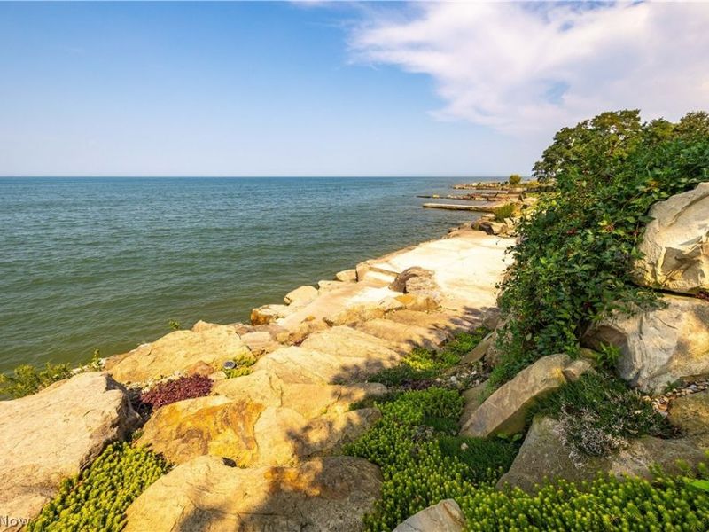 4247 E Lake Road, Sheffield Lake, OH 44054 Photo 45