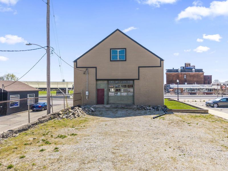 114 E Water Street, Piqua, OH 45356 Photo 7