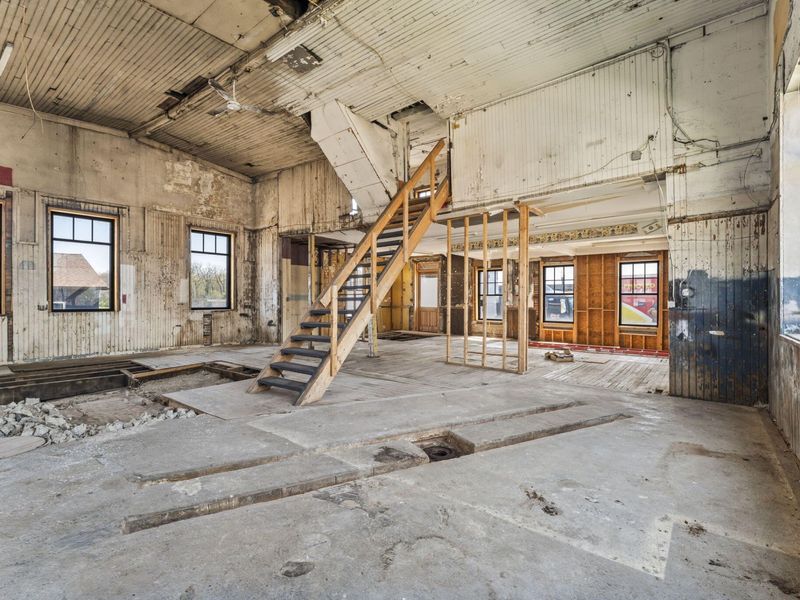 114 E Water Street, Piqua, OH 45356 Photo 9