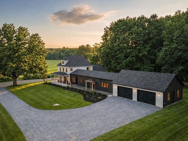 533 Route 135 Route, Monmouth, ME 04259