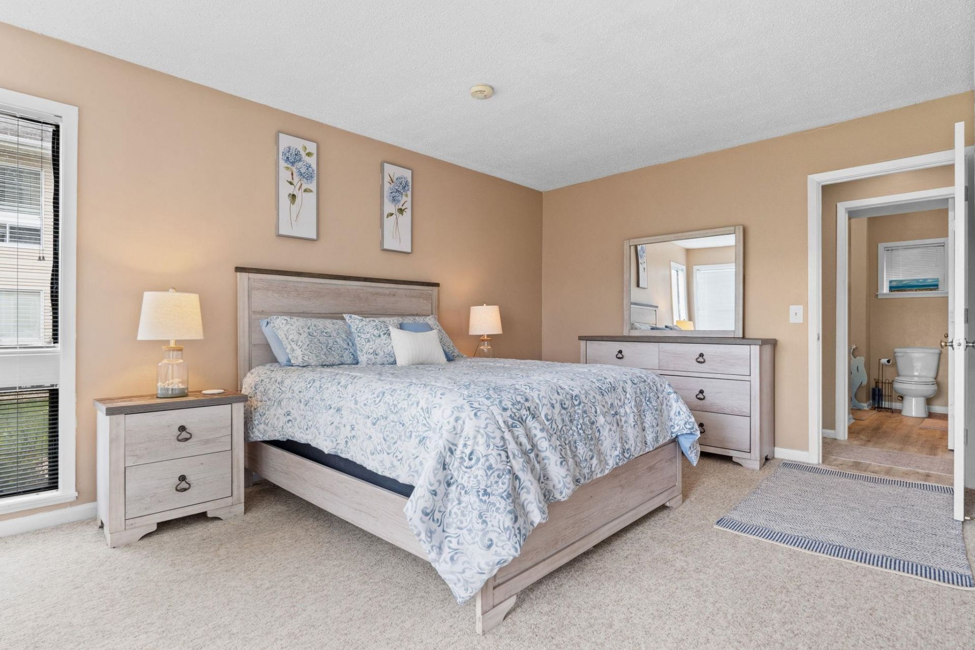 1025 W Plantation Dr. W Photo 18