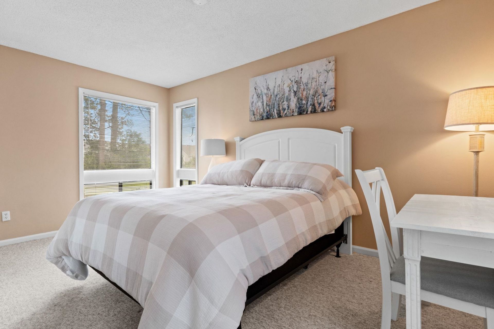 1025 W Plantation Dr. W Photo 28