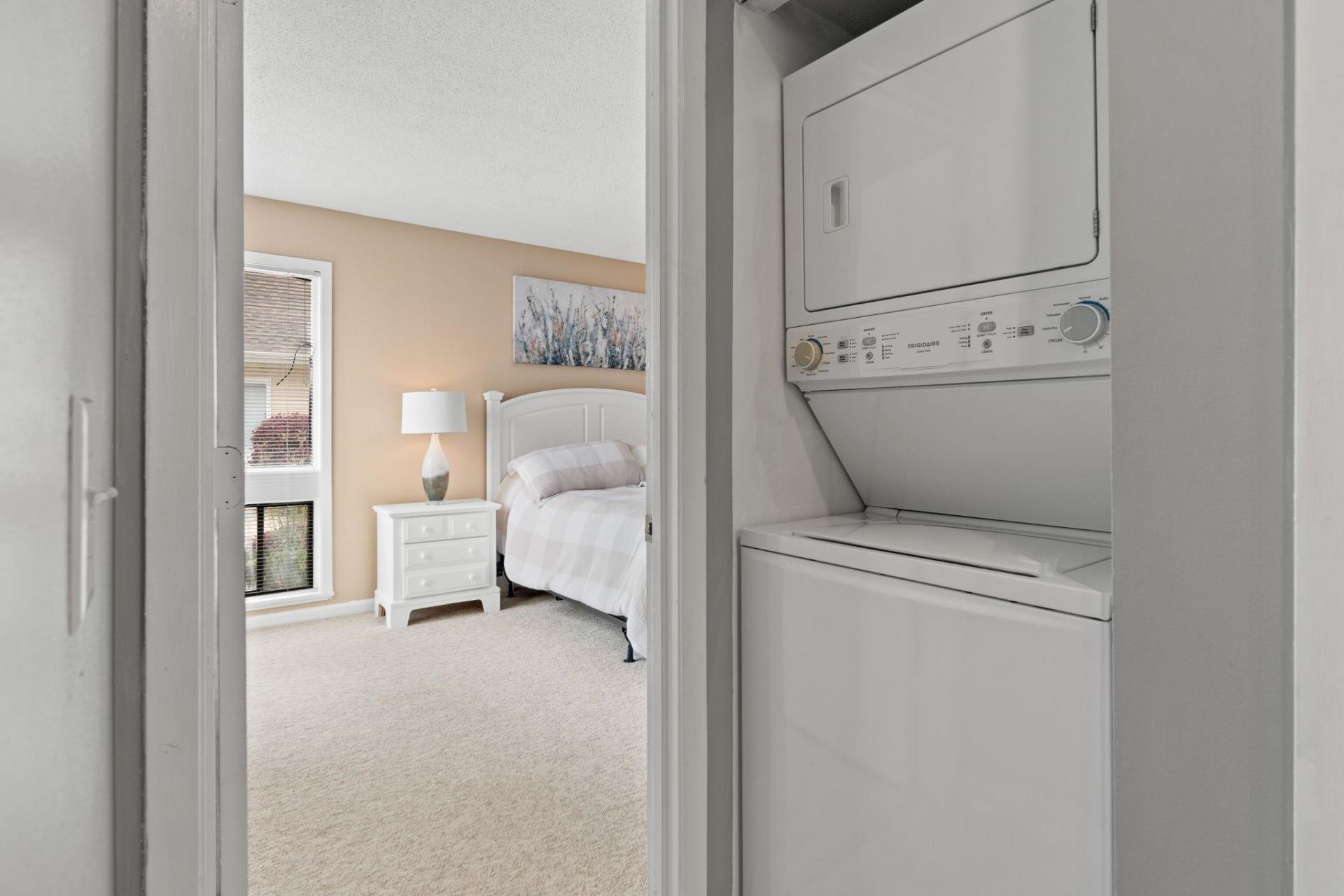 1025 W Plantation Dr. W Photo 30