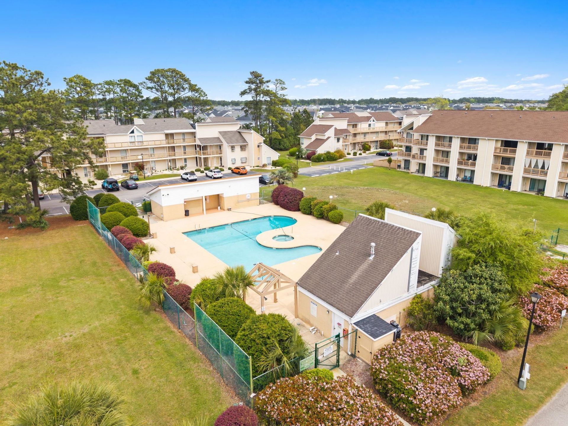 1025 W Plantation Dr. W Photo 49