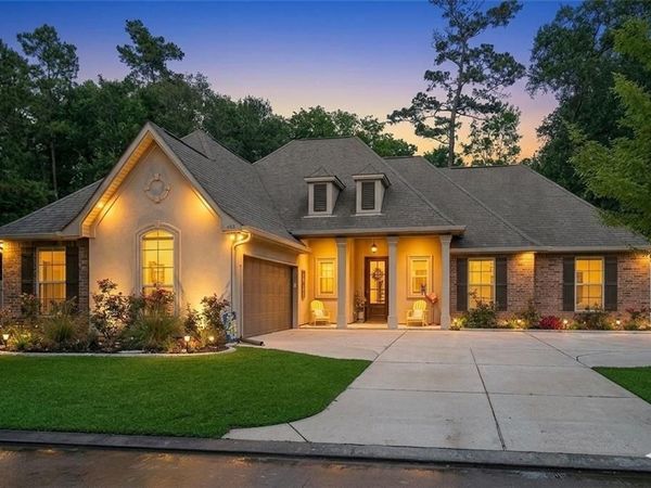 452 SILVER OAK Drive, Madisonville, LA 70447