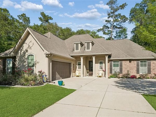 452 SILVER OAK Drive, Madisonville, LA 70447
