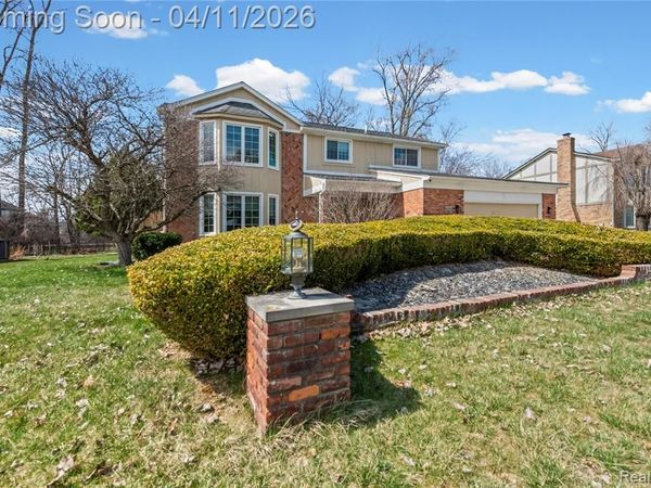 5325 Allison Drive, Troy, MI 48085