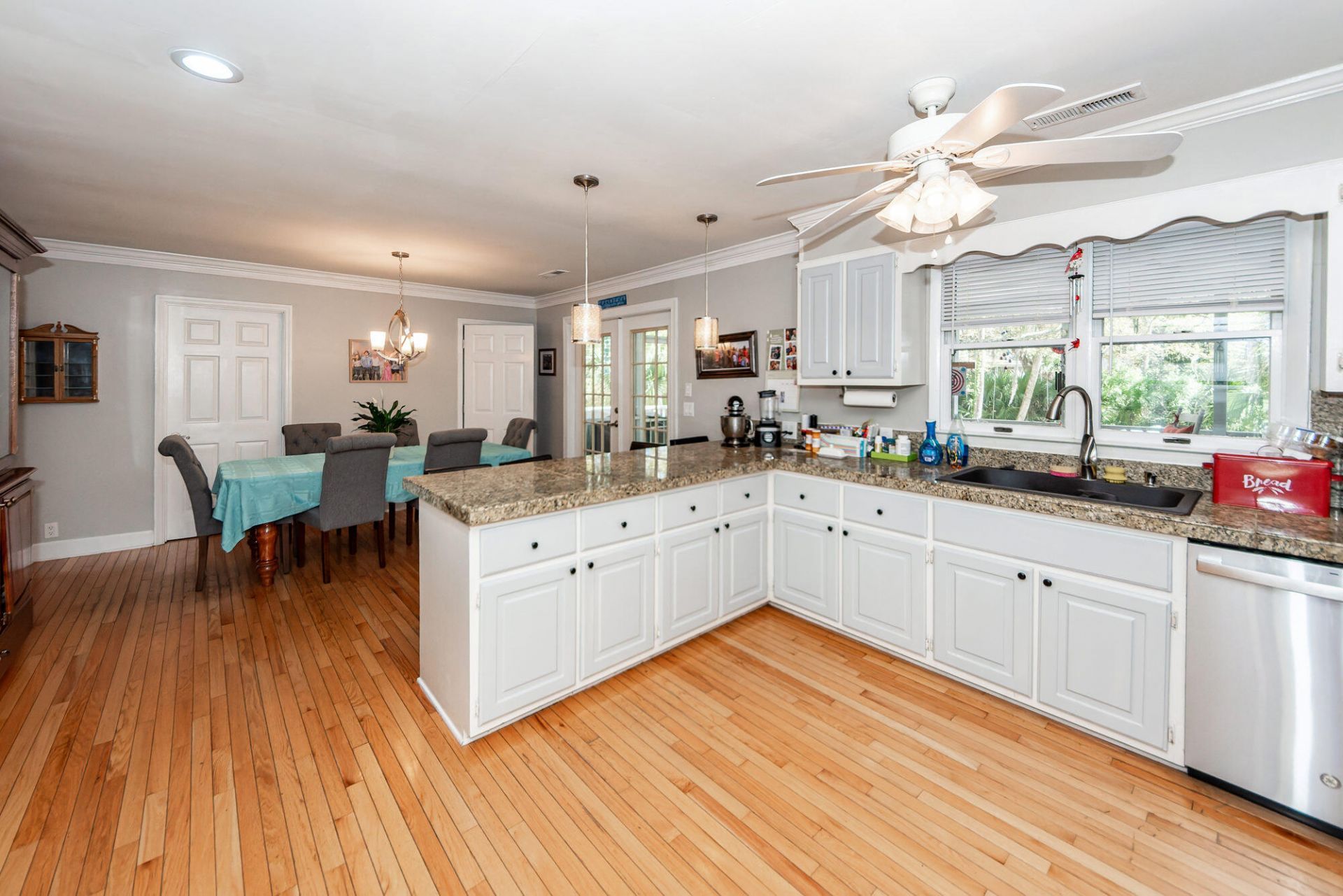 141 Sparrow Drive Photo 7